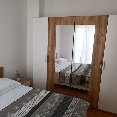 Apartmani Mira スプリト エクステリア 写真