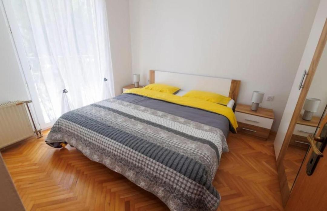 Apartmani Mira スプリト エクステリア 写真